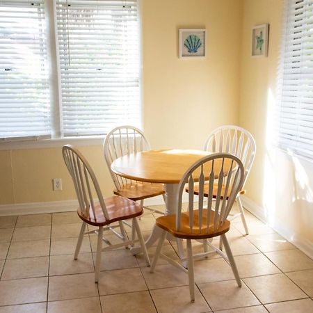 Walk To The Beach! Two Bedroom Unit In The Heart Of Jax Beach Джэксонвилл-Бич Экстерьер фото